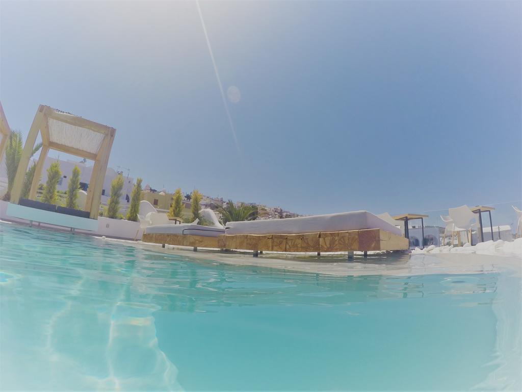 Callia Retreat Suites - Adults Only Fira (Santorini) Exterior foto