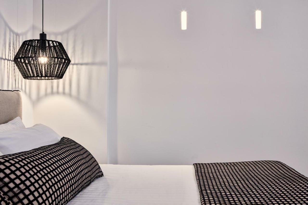 Callia Retreat Suites - Adults Only Fira (Santorini) Exterior foto